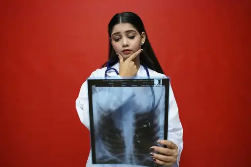 Pulmonologist